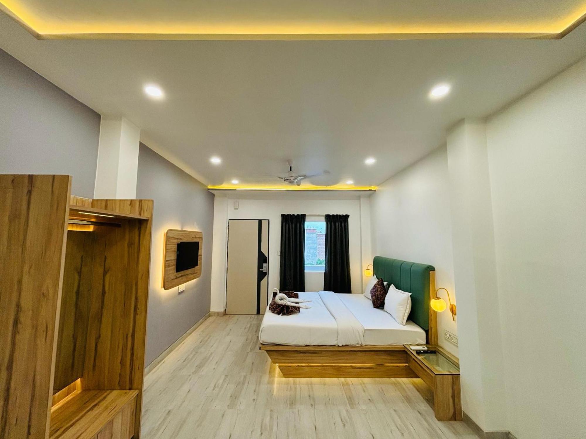 The Lavish Stay Varanasi Exterior foto